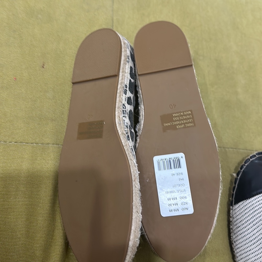 New Seed slip on flats ocelot size 8-9 - Picture 2 of 4